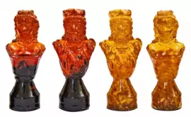 Шахматные фигуры из янтаря средние "Сказочные" для доски 50*50