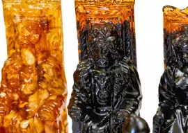 Шахматные фигуры из янтаря большие "Резные" для ларца 50*50