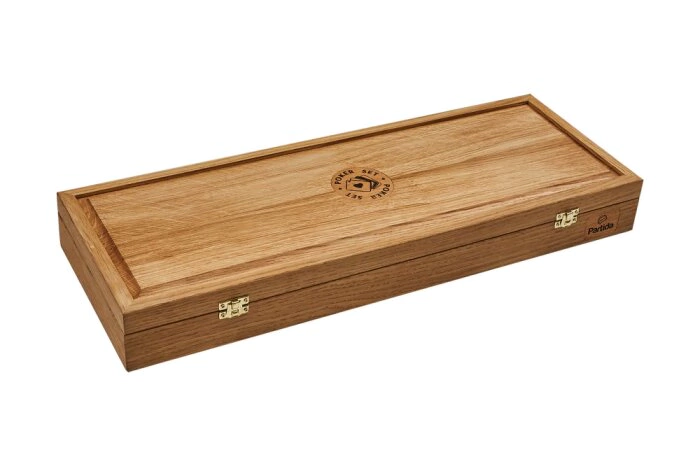 Oak case for 500 chips