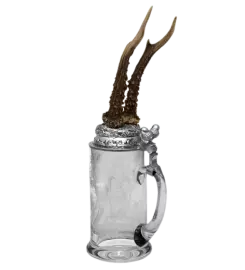 Пивная кружка с рожками косули с гравировкой