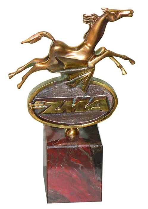 Фирменный знак «ОКА» (из яшмы)