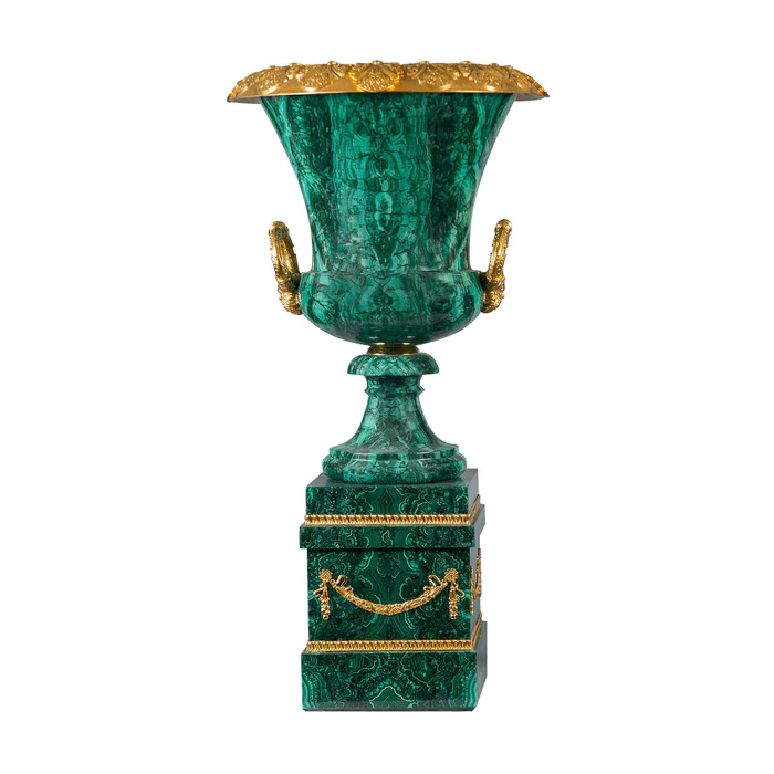 Medium malachite vase "Classic"