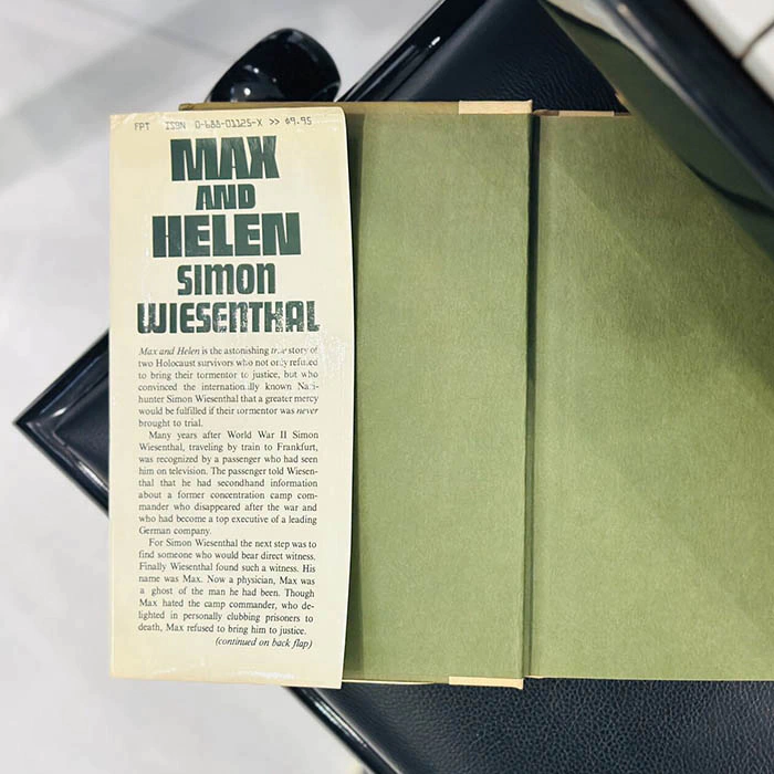 Книга "Макс и Елена" с автографом архитектора Симона Визенталя