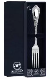 Серебряная столовая вилка "Фамильная"