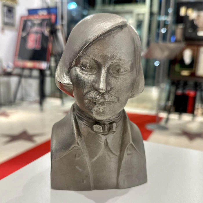 Bust of the writer Nikolai Gogol