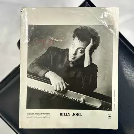 Фотография (ч/б) с автографом исполнителя Билли Джоэла
