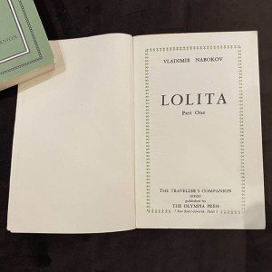 Книга "Лолита"  Набоков В. На английском языке