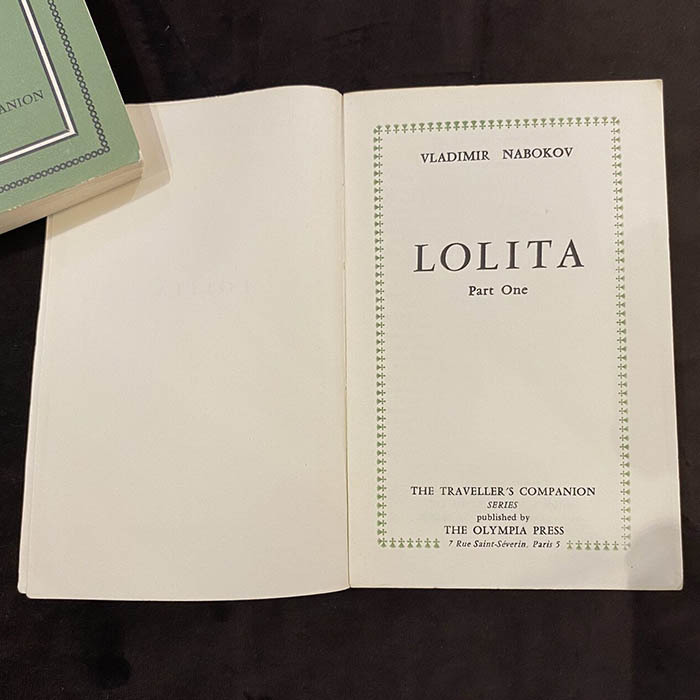 Книга "Лолита"  Набоков В. На английском языке