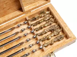 Набор шампуров "Медведь" на 6 персон, карельская береза