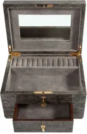 Шкатулка “Цветы” карельская береза