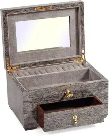 Шкатулка “Цветы” карельская береза