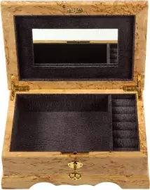 Шкатулка "Котенок с бабочкой" карельская береза