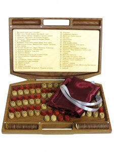 Lotto in a carved ash case "Arabesque-6"