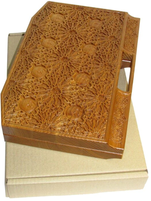 Lotto in a carved ash case "Arabesque-6"