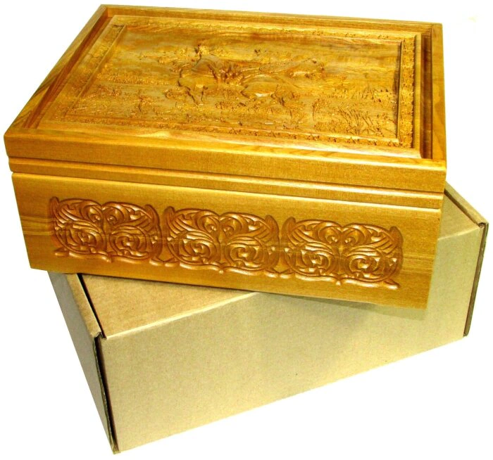Lotto in a carved box made of stained ash "The duel of Peresvet with Chelubey on Kulikovo field"