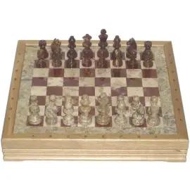 Шахматы из массива дуба "Американские" фигуры из красного оникса и мрамора-ракушечника Шахматы из массива дуба "Американские" фигуры из красного оникса и мрамора-ракушечника