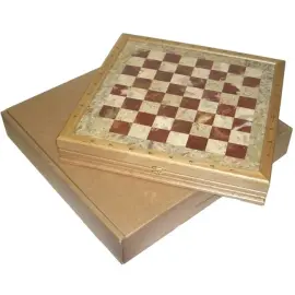 Шахматы из массива дуба "Американские" фигуры из красного оникса и мрамора-ракушечника Шахматы из массива дуба "Американские" фигуры из красного оникса и мрамора-ракушечника