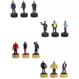 Шахматы из дуба "Вечное противостояние" с раскрашенными оловянными фигурами