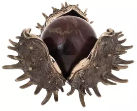 Авторская скульптура из бронзы "Золотой каштан"