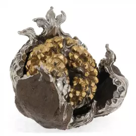 Авторская скульптура из бронзы "Золотой гранат"