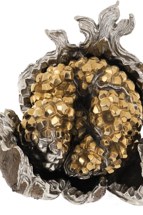 The author's bronze sculpture "Golden Garnet"