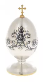 Silver Easter egg "H.V."