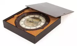 Amber wall clock "Globus"