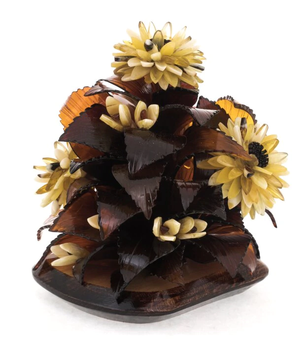 Amber statuette "Asters"