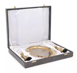 Набор свадебных бокалов на подносе "Лебеди" на 2 персоны, Златоуст