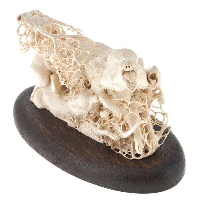 The composition of the mammoth tusk "Attack"
