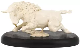 Изделие из бивня мамонта "Свирепый бык"