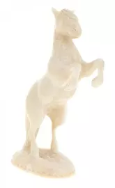 Изделие из клыка моржа "Рысак на дыбах"