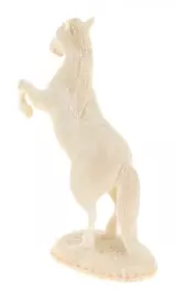 Изделие из клыка моржа "Рысак на дыбах"