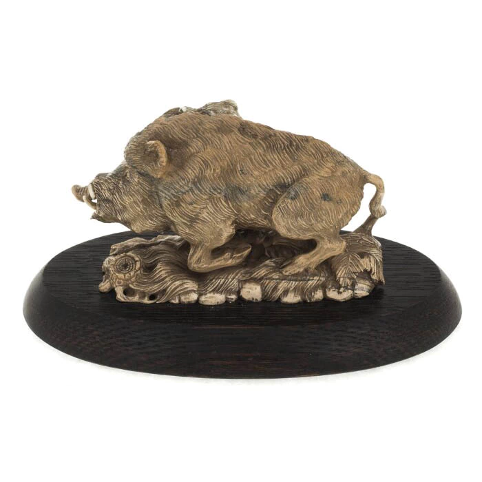 Mammoth tusk product "Wild boar hunting with a jagdterrier"