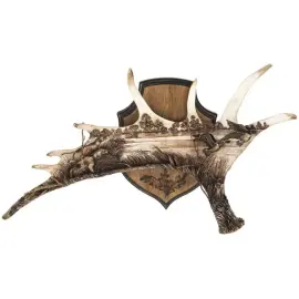 Композиция из рога лося "Охота с легавой на уток" Композиция из рога лося "Охота с легавой на уток"