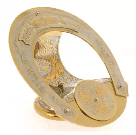 The "Horseshoe for Luck" phone stand