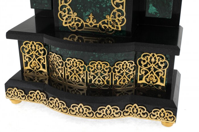 Watches (malachite, dolerite)