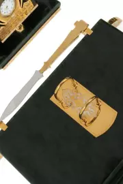 Письменный набор из нефрита