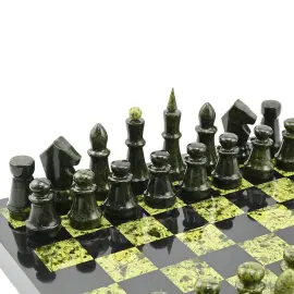 Шахматы из змеевика "Каменный век" малые Шахматы из змеевика "Каменный век" малые