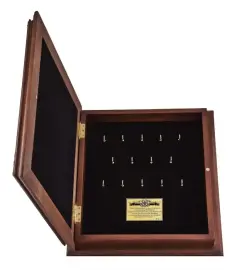 Подарочная книга в кожаном переплете "Евангелие" Подарочная книга в кожаном переплете "Евангелие"