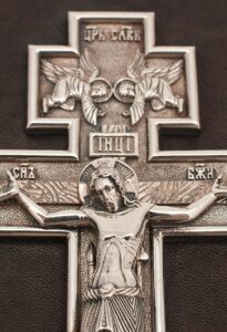 Подарочная книга в кожаном переплете "Евангелие"