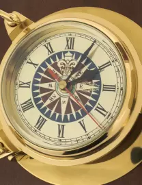 Настенные часы "Иллюминатор"