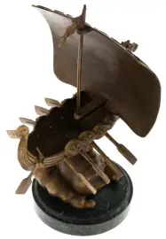 Скульптура бронзовая "Корабль "Россия" Скульптура бронзовая "Корабль "Россия"