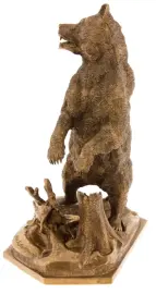 Скульптура бронзовая "Лисинский медведь на задних лапах" Скульптура бронзовая "Лисинский медведь на задних лапах"