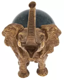 Скульптурная композиция из бронзы "Слон с шаром №2"