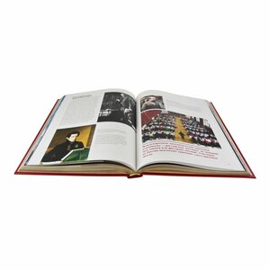 Книга в кожаном переплете "Книга о России"