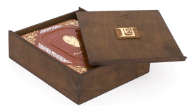 Книга в кожаном переплете "Семейная летопись" Robbat Cognac