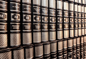 Gift books "Library of Russian Classics" by Perugia Brown (100 volumes)