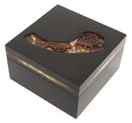 Шкатулка для часов из янтаря "Мемори" Шкатулка для часов из янтаря "Мемори"