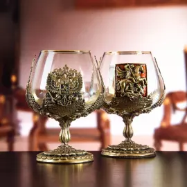 Set of 2 glasses for cognac "Russia" and "Moscow" in a wooden box